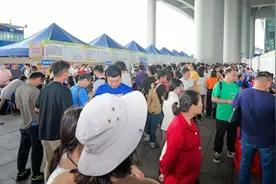 超2000个岗位等你来！广州南站再迎“广州好揾工”大型招聘会图片