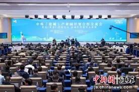 2024年盐城经开区重大项目引建蹄疾步稳图片