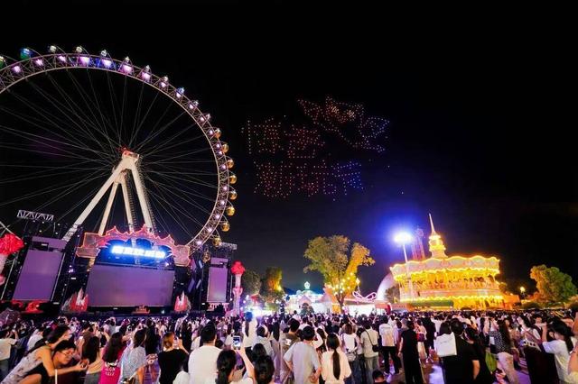 南京欢乐谷惊奇潮玩节开启 国庆假期潮玩体验持续加码