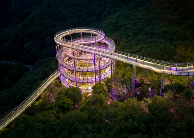 “黑马”红叶柿岩开业五年：解锁这家山岳型景区的逆袭之路