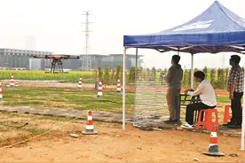 广州低空经济发展带火无人机考证 越来越多年轻人涌入“新赛道”图片