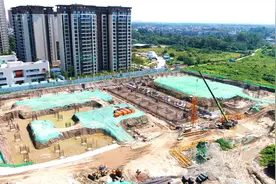 国内首档短剧IP孵化真人秀即将开播，成都影视城高科技摄影棚群落预计明年建成图片