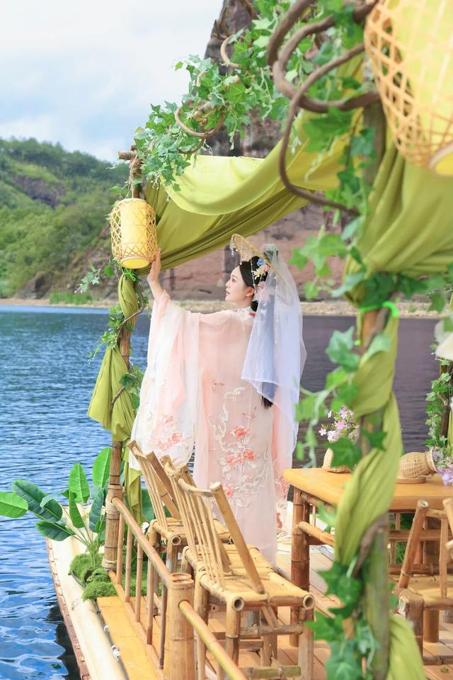 国庆趣龙虎山！定格专属旅拍大片，假期美好一键保存！