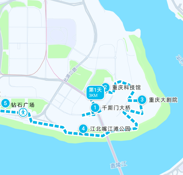 国庆重庆怎么耍？本地人带你去“扫街”：两江四岸、烟火小店……高评打卡点统统拿下