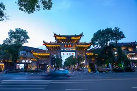 全国重点主流媒体看重庆丨昼夜交响形式多样 重庆文旅又迎发展新“空间”图片
