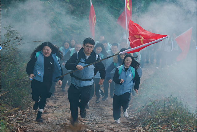 十二载初心不改，巴中青年再踏“重走红军路”征程