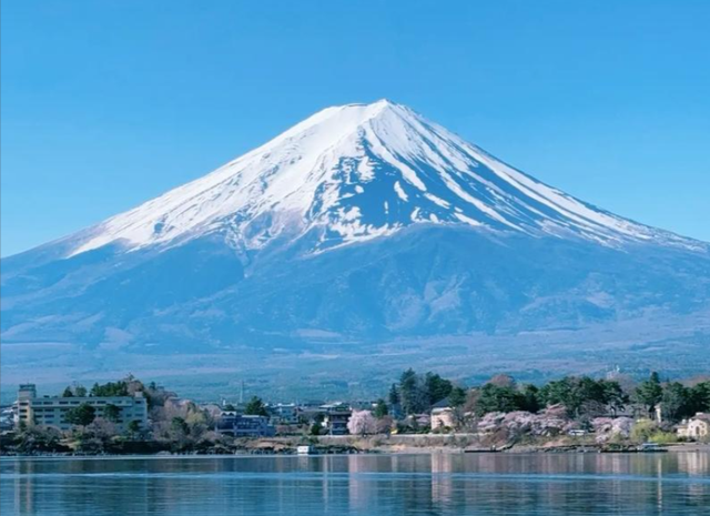 “中国游客锐减！”日本中文导游讲述：有从业者开启“小长假”，当地酒店民宿受冲击