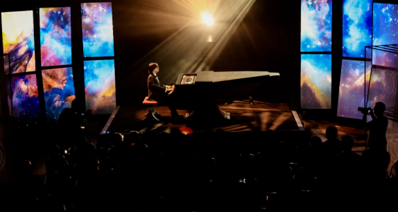 实拍揭秘！9层「垂直文化聚落」，福田新地标