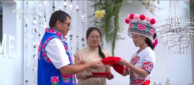 七夕仪式感满满！各地迎来结婚登记小高峰 特色登记点成为浪漫打卡地