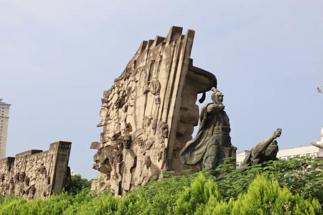 纪信广场+莲花湖公园，藏在你身边的“城市慢生活”图鉴！