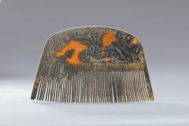 道法梳中见 心静自流通图片
