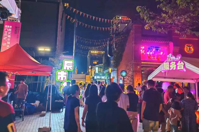 南湖的夜，耶！耶！耶！