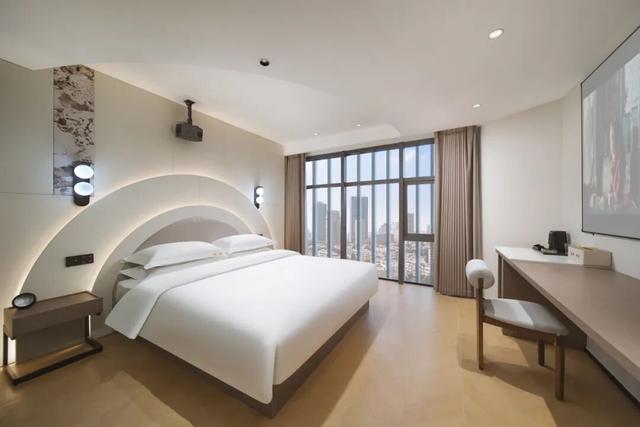 来 熙 南 里 过 个 “ 暖 冬 ”