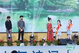浙江少年诗词大会总决赛现场，杭州少儿英语俱乐部成员带你一起穿越千年墨香图片