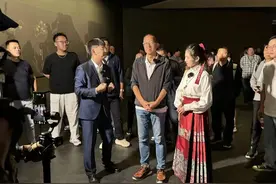 俞敏洪第一次到三星堆博物馆大呼“震撼”，化身“推荐官”推荐全国网友来看看图片