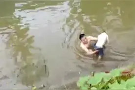 衡阳5岁男童到湘潭外婆家过端午坠河，男子潜水把孩子举出水面，上岸才知自己伤得不轻图片