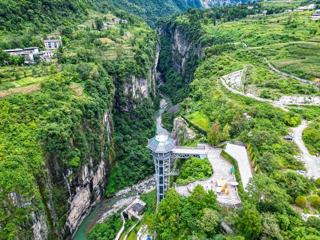 湖北恩施：恩施大峡谷雨霁初晴 绘就山水诗画长卷