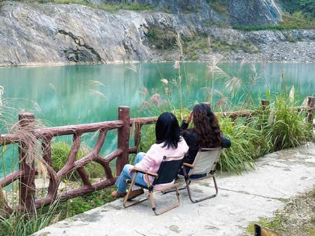 太美了！长寿版“九寨沟”，还有好多人不知道→