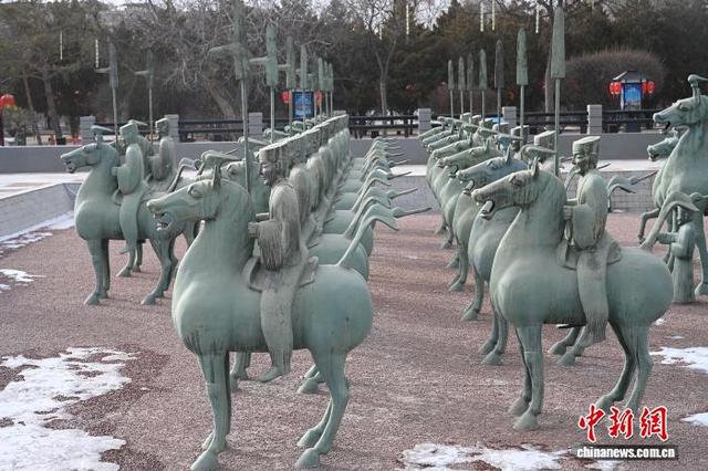 “铜奔马”出土地雷台汉墓景区年味渐浓