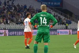 王大雷：今天确实丢人，作为老队员向山东的球迷们道歉图片