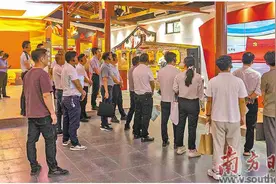 党建“金钥匙”打开发展新局面图片