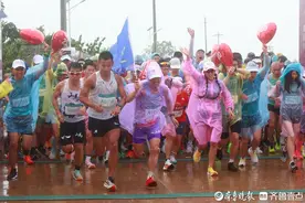 打造“体育+”新发展模式！福山大樱桃半程马拉松赛在采摘园开跑图片