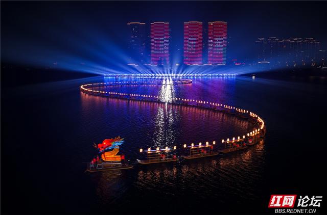 【每日一图@湖南】张家界的人文风情，在慈利的夜空闪亮