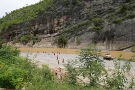 投入救援力量2230余人 陕西柞水高速公路桥梁垮塌灾害搜救持续进行图片