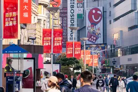 “满满烟火气”“年轻人也爱”……浓浓年味提前弥漫在城市每个角落！图片