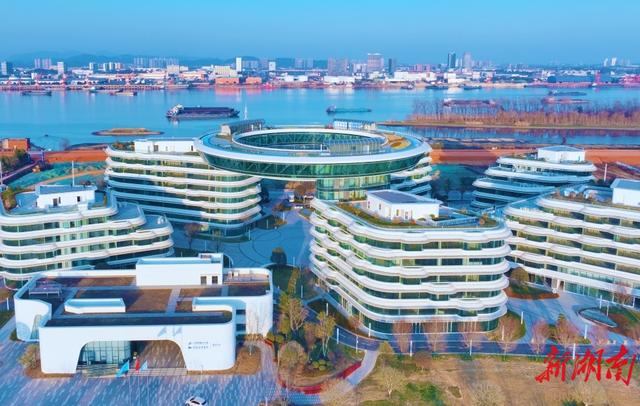 大湖新记｜大泽湖，凭什么崛起为长沙的理想之城？