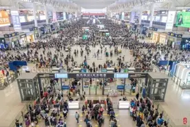 “抢票神器”究竟是什么？铁路12306：不存在“优先购票权”图片