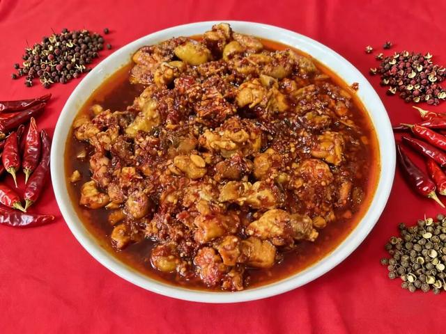 “滇超”曲靖主场狂欢指南，这些美食美景等你来打卡！