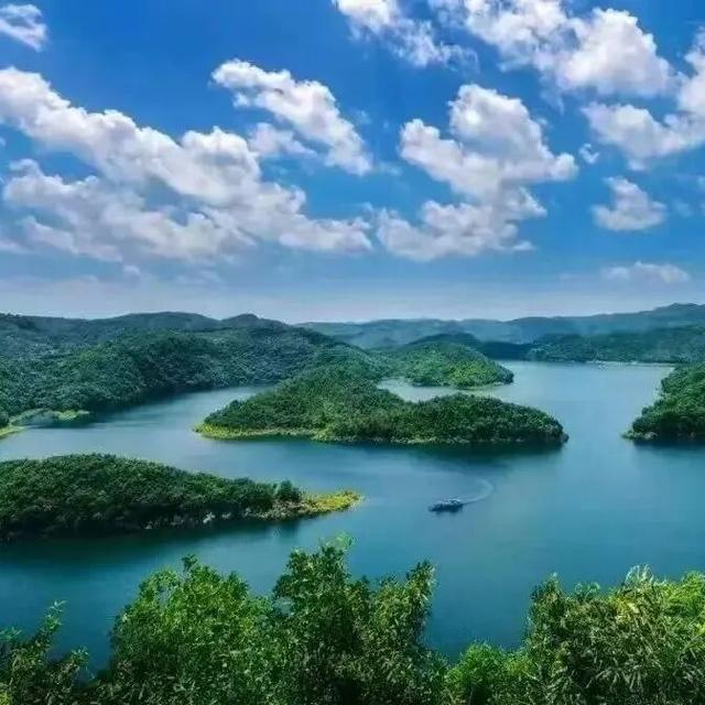 沪渝蓉高铁武荆宜段即将开通，福利一 “票” 通→