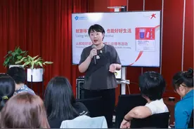 共情与尊重，家属要做阿尔茨海默病患者的“照护伙伴”图片