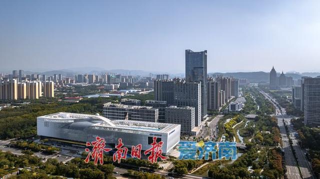 一年四季 泉在济南丨济南西城：秋高气爽，尽显魅力城市风貌