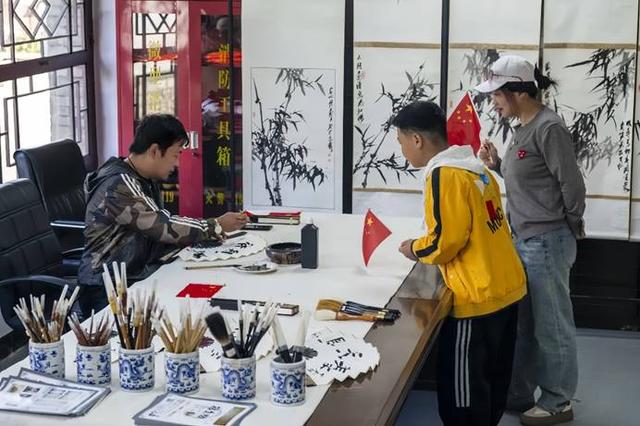 大连瓦房店：孔子诞辰仪式启幕 “十一” 文旅盛宴，11 天活动演绎古城丰收韵