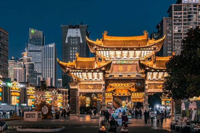 出片神“巷”？昆明这几条街，又趣又潮又时髦！