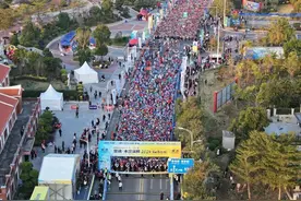 2万人开跑！首届莆田马拉松圆满完赛图片