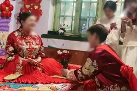 山东泰安初二男生举办婚宴，当地回应:对双方父母批评教育，责令女方回归原家庭图片