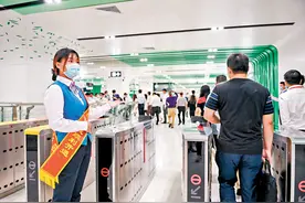 香港八达通今起推出“全国通”，一卡通刷内地336个城市公共交通图片