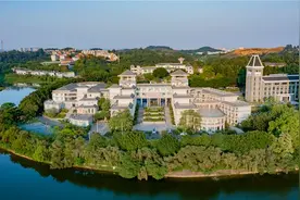 广东东软学院AB栋教学楼图片