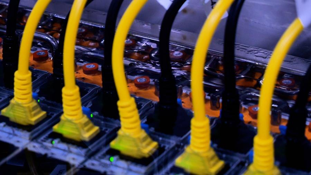 AI竞赛下半场：为什么说“超级工厂”是最优解？