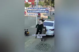 车辆多次挡门怀孕女店主无奈将轮胎放气，车主交涉时将她推倒，警方介入调查图片