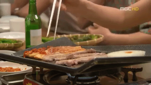 一个人值不值得深交，看ta吃饭的样子就知道了