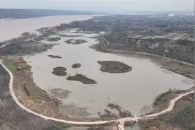新华视点｜河南三门峡城乡一体化示范区挖湖造景：违规占用耕地、取用黄河水……图片