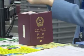 韩国考虑对一定范围内的中国团体游客试行免签政策图片