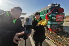 450吨老挝香蕉抵京！中老铁路国际冷链水果专列将每月运行图片