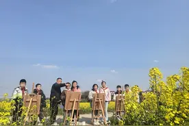 走进田间·绘画春天——东至县胜利镇中心学校姜坝小学开展户外美育活动图片