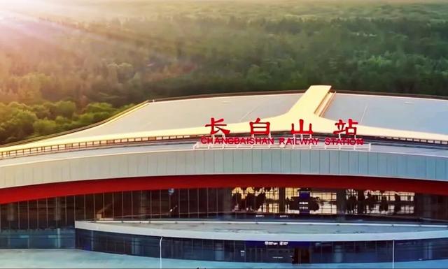 从“朝发午至”到“全域联动”：看吉林旅游如何接住 “爆发式人气”