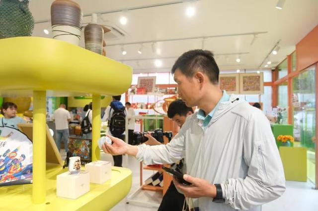 把“凉都味道”带回家 ——“凉都手伴”体验店激发文旅消费新热潮